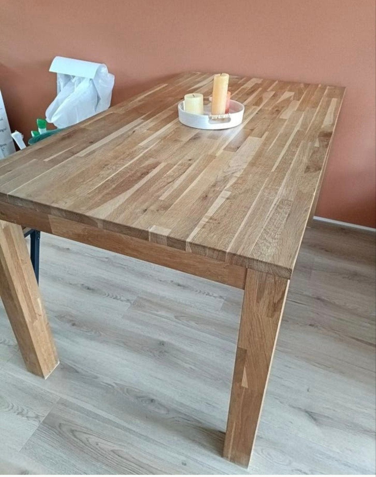 Robuuste eettafel van Karwei met houtlook, Ophalen, 100 tot 150 cm, 50 tot 100 cm, Zo goed als nieuw