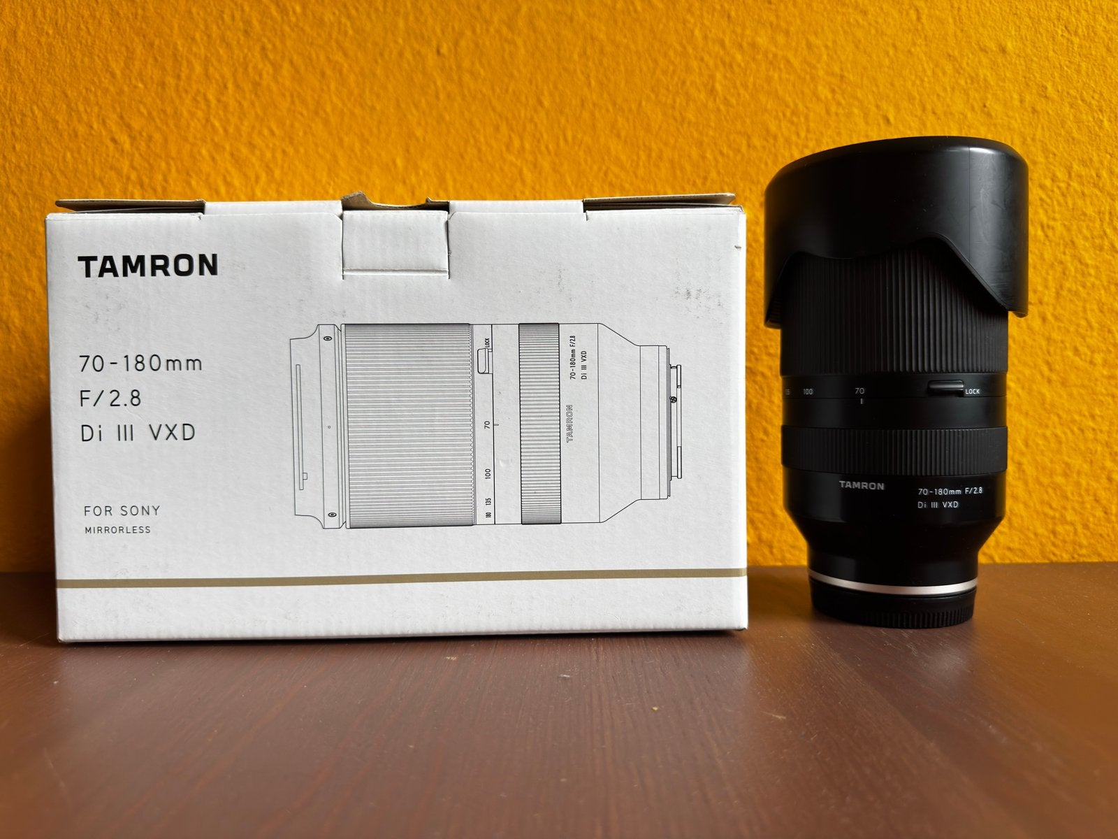 Tamron 70-180mm F/2.8 Di III VXD voor Sony E-mount, Audio, Tv en Foto, Fotografie | Lenzen en Objectieven, Sony E-mount, Autofocus