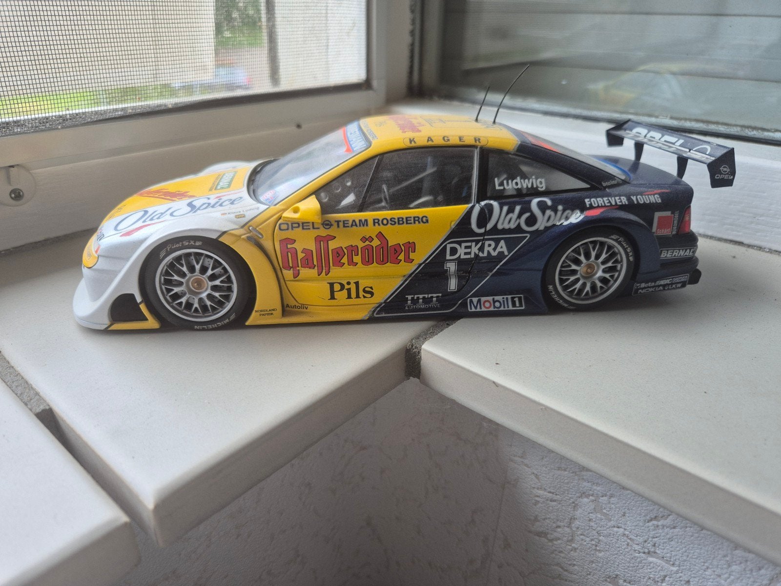Opel Calibra V6 DTM 1996 - Team Rosberg (schaalmodel), Hobby en Vrije tijd, Modelauto's | 1:18, Ophalen of Verzenden