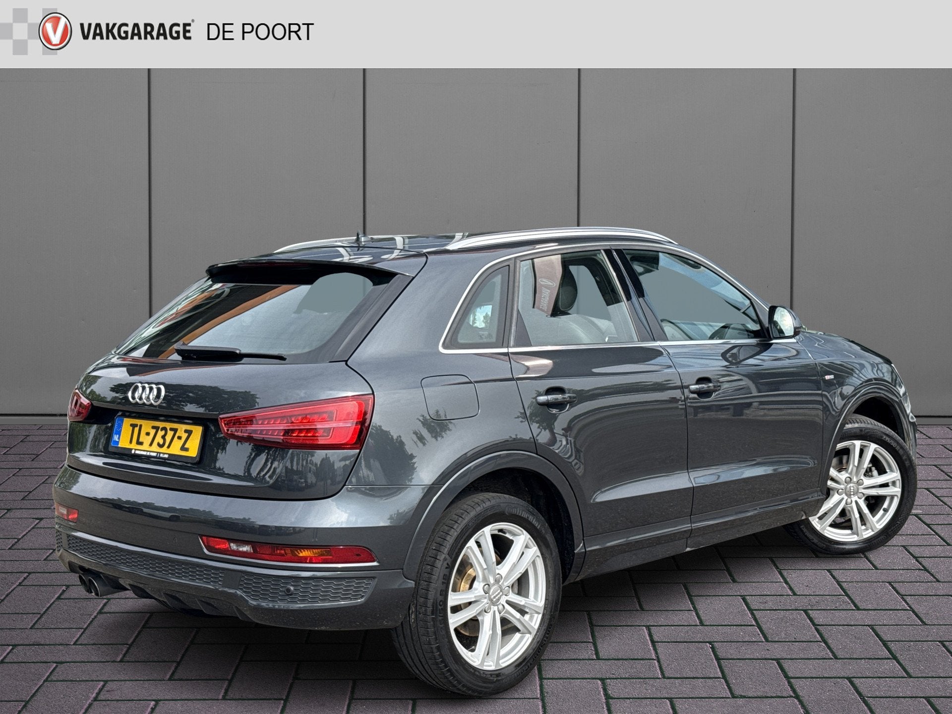 Audi Q3 1.4 TFSI CoD Sport Advance S-line | NL-auto | Pano |, 1380 kg, 4 cilinders, 150 pk, Leder en Stof