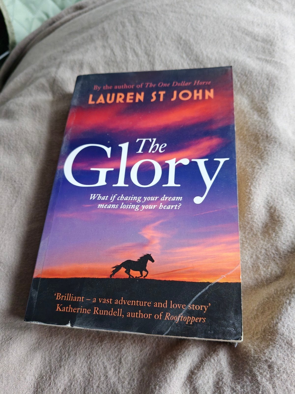 The Glory, Ophalen, Gelezen