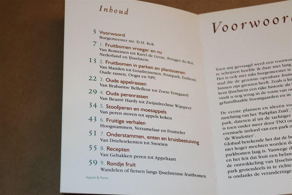 Zeldzaam Boek over Fruitbomen in IJsselstein —Appels & Peren, Ophalen of Verzenden, Zo goed als nieuw