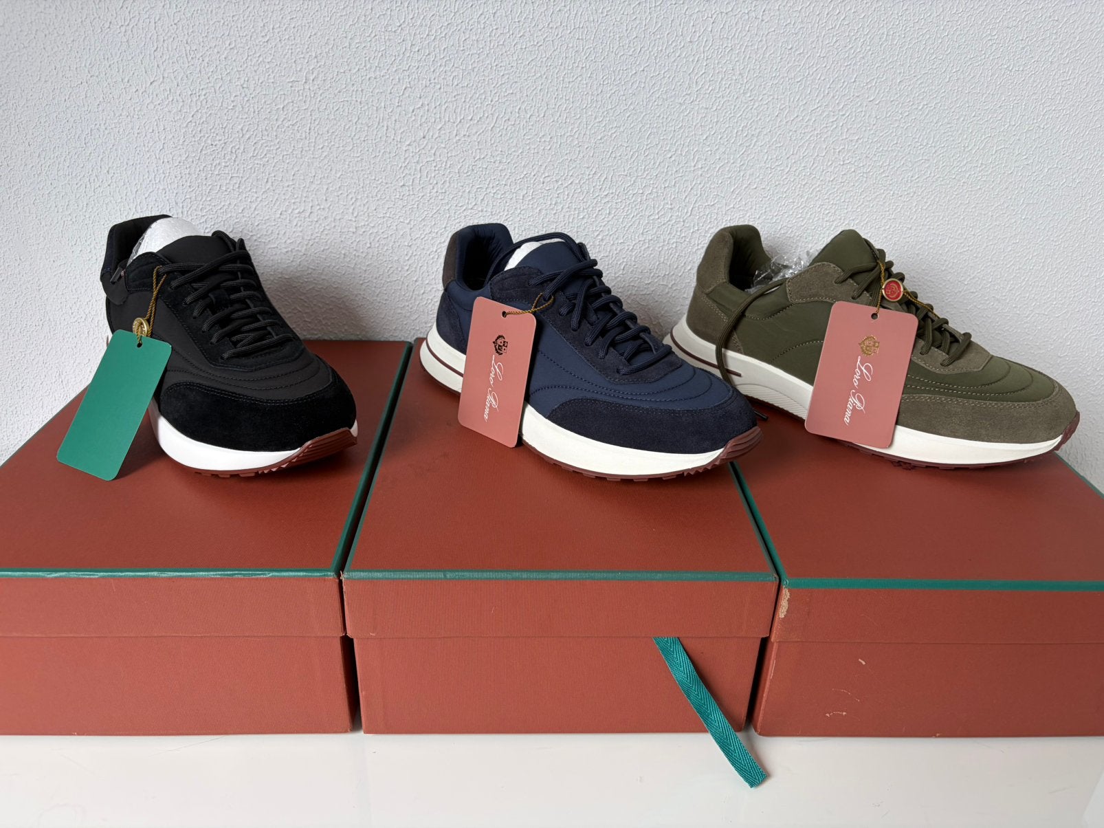 Gloednieuwe Loro Piana schoenen - Diverse kleuren, Kleding | Heren, Schoenen, Ophalen, Nieuw, Overige kleuren, Sneakers of Gympen