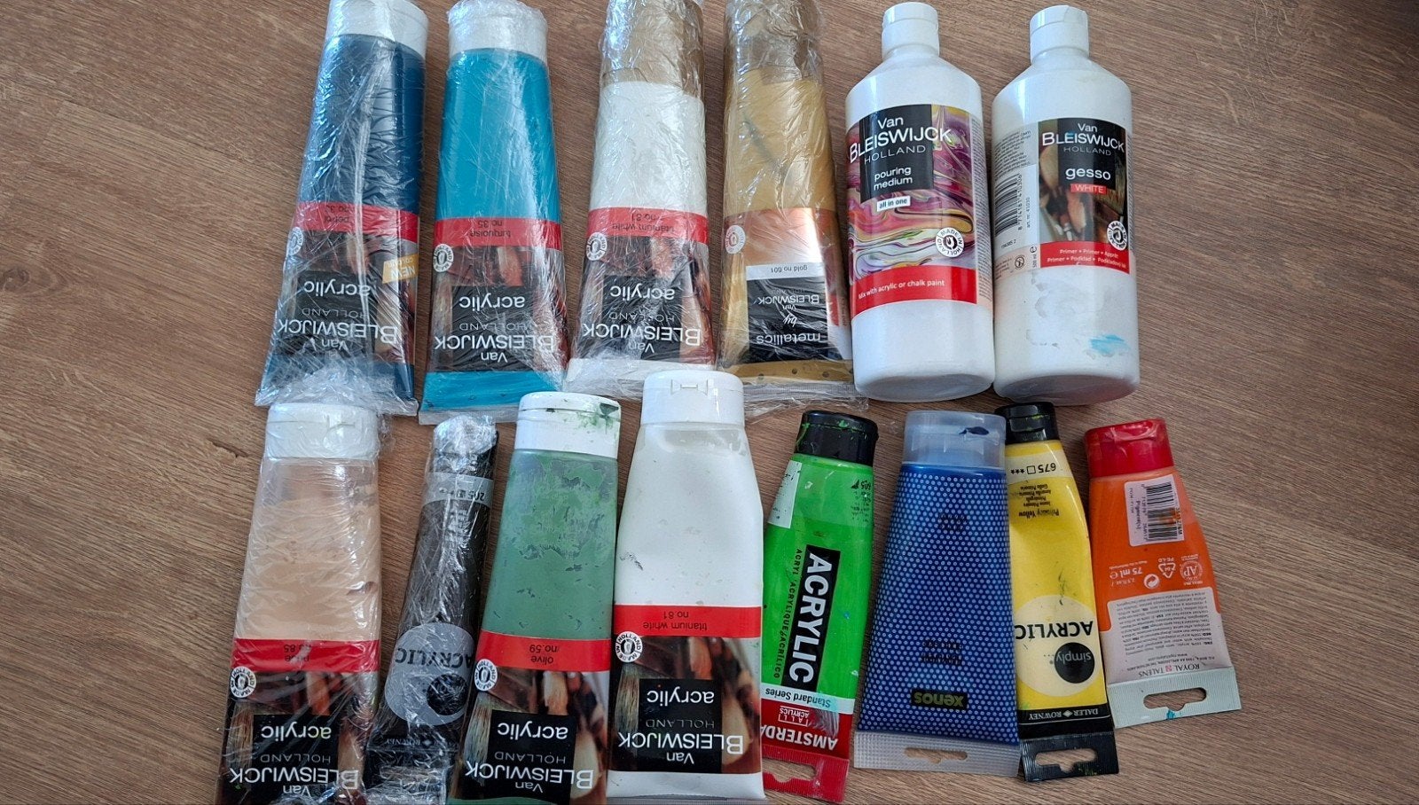 Grote set acrylverf en benodigdheden 24 Flessen / 12 Tubes., Ophalen, Zo goed als nieuw, Acrylverf