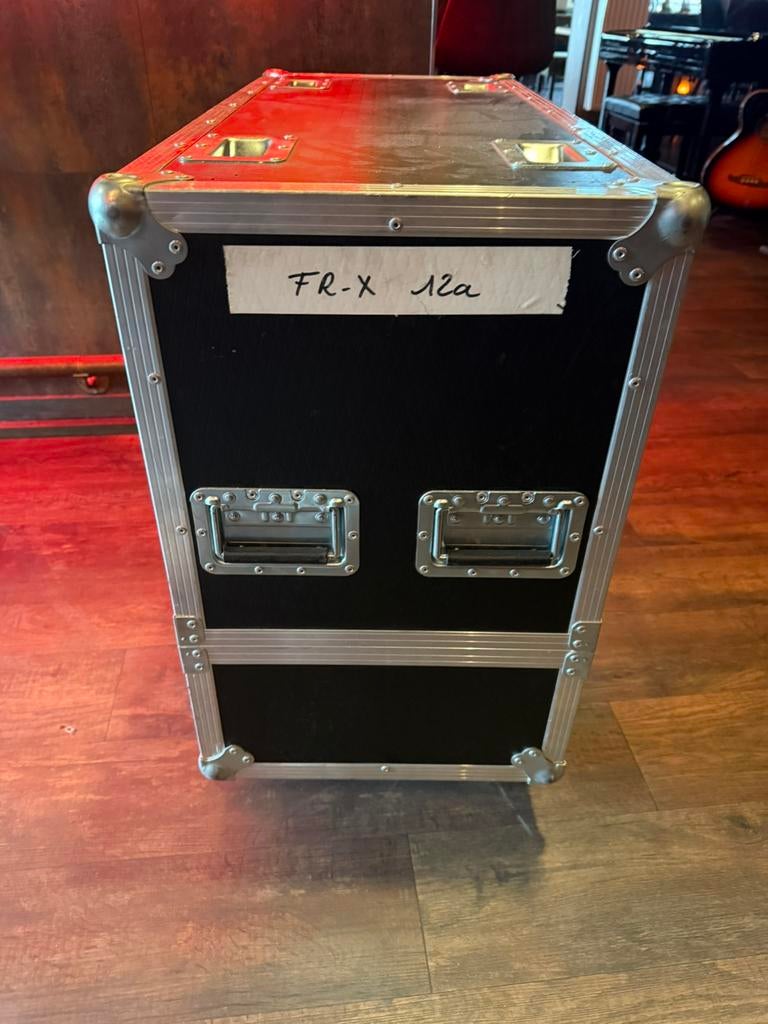 Flightcase audio focus FRX 12: 2 x beschermhoes S21 AF, Ophalen, Zo goed als nieuw, Overige instrumenten, Flightcase