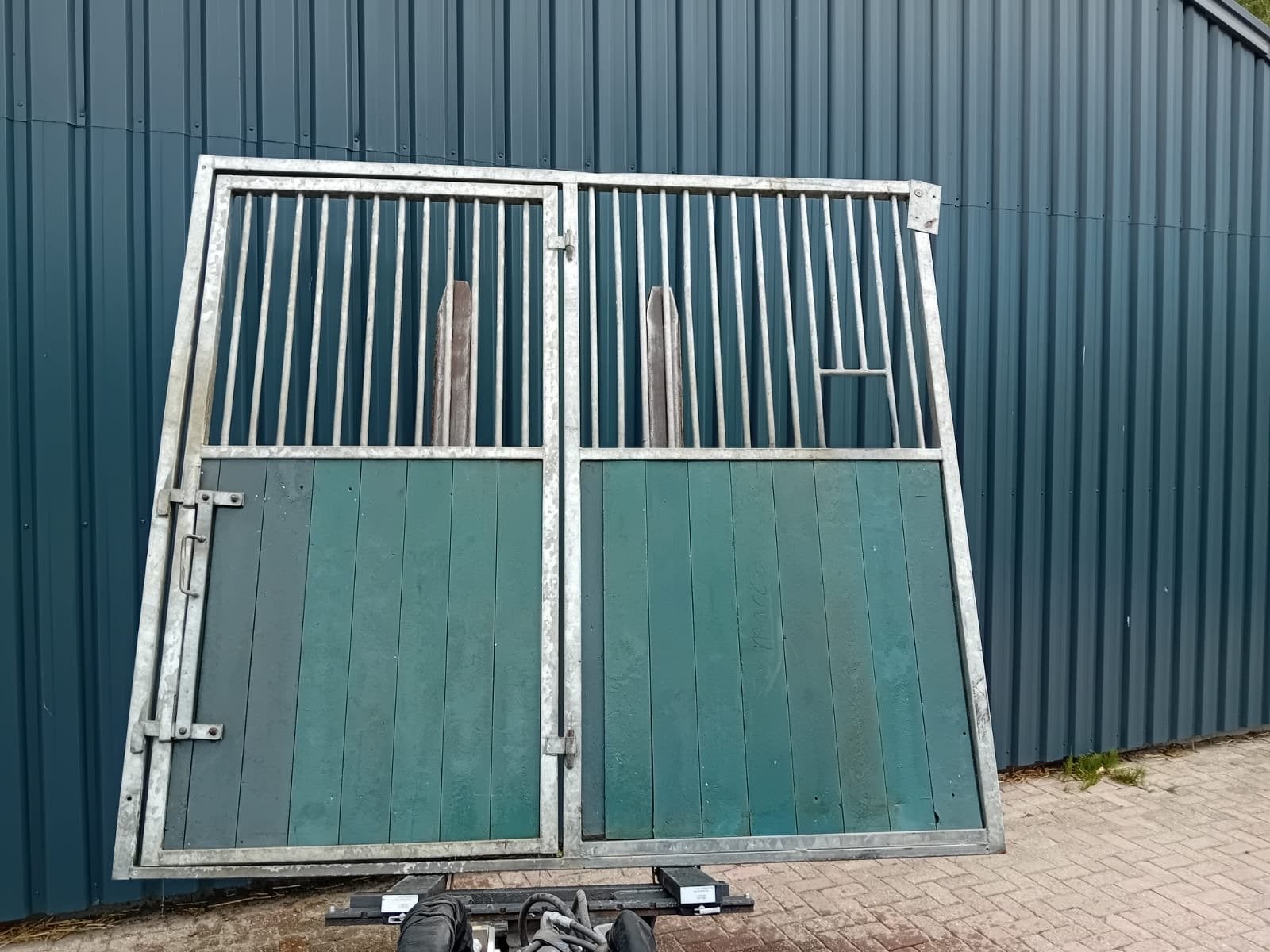 Box wand 244x220 cm met deuropening 110 cm, Dieren en Toebehoren