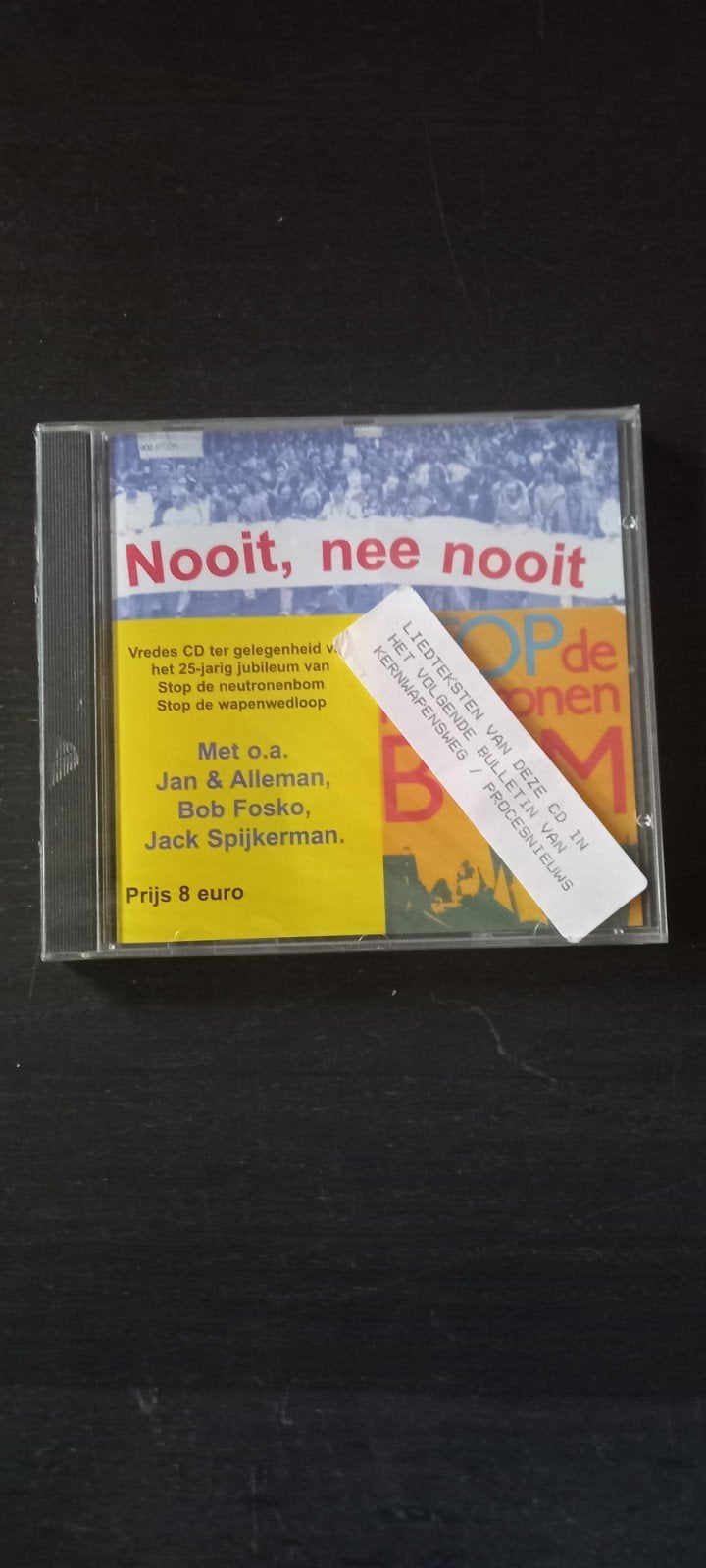 Nooit, nee nooit - CD De Wapenwedloop (Vredes CD), Ophalen of Verzenden, Inclusief boekje, Verzamelalbum, Nieuw in verpakking