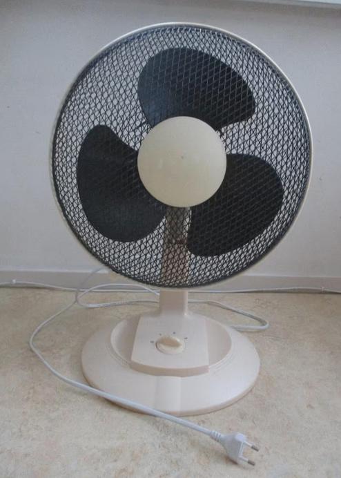 Hema vintage tafel ventilator, Oosterveldweg 15, 7274 DZ, Verzenden, Zo goed als nieuw, Stichting Angel's Choice