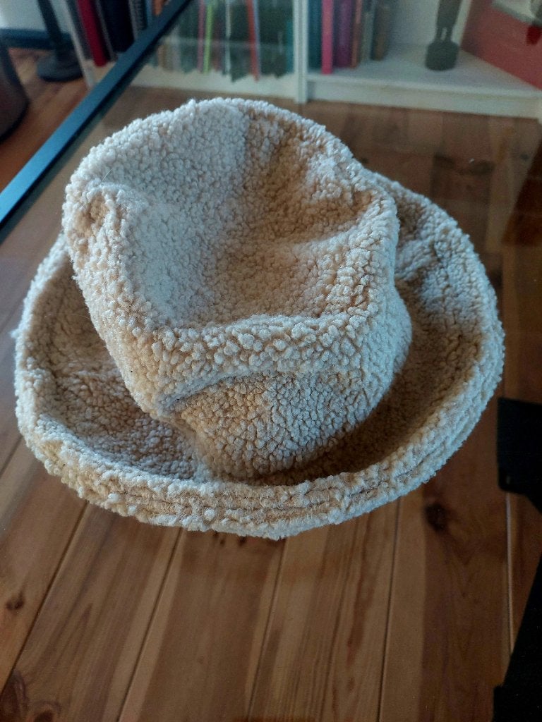 Teddy bucket hat, Verzenden, Nieuw, One size fits all, Hoed