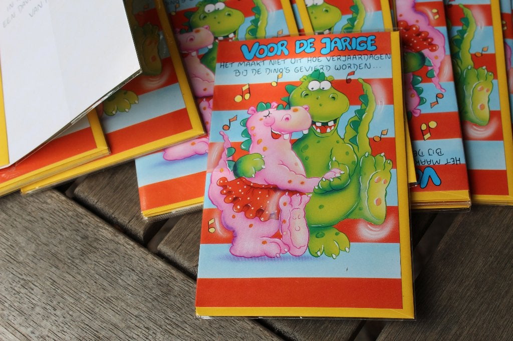 Partij wenskaarten -  200 verjaardagskaarten met envelop, Ophalen of Verzenden, Nieuw