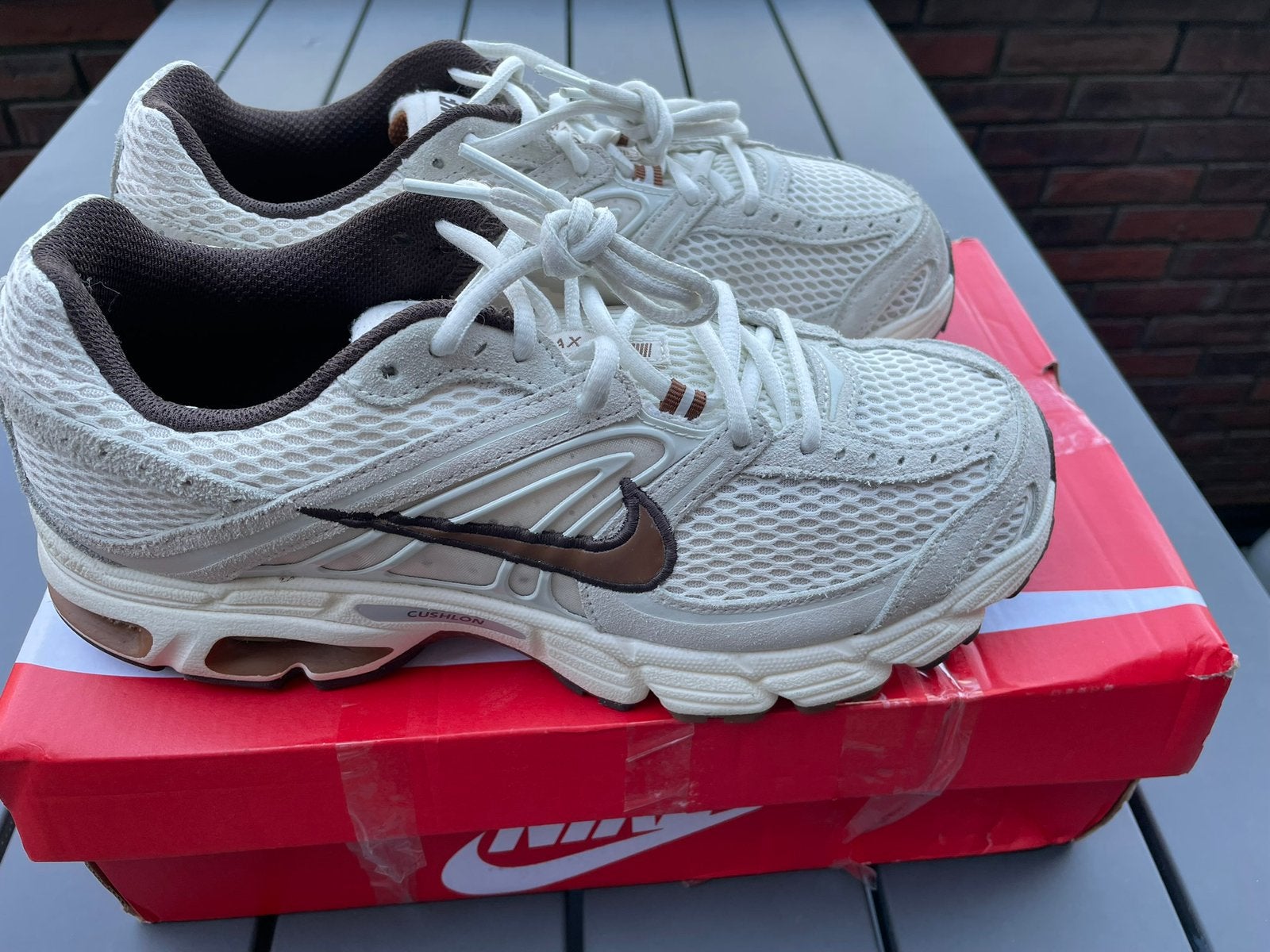 NIKE Air Max Moto 2K maat 42, Overige kleuren, Nieuw, Ophalen of Verzenden, Sneakers of Gympen