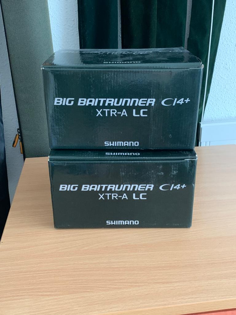 shimano big baitrunner ci4 xtr-a lc   TWEE stuks !!!, Ophalen of Verzenden, Zo goed als nieuw, Molen