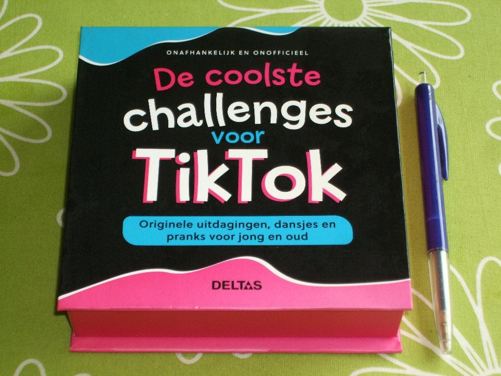 De coolste challenges voor TikTok - originele uitdagingen, Vijf spelers of meer, Ophalen of Verzenden, Zo goed als nieuw