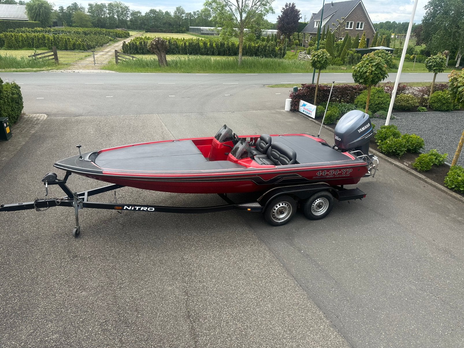 Nitro Z17 PRO Bassboot Yamaha 250 PK 4 takt met trailer, Ophalen of Verzenden