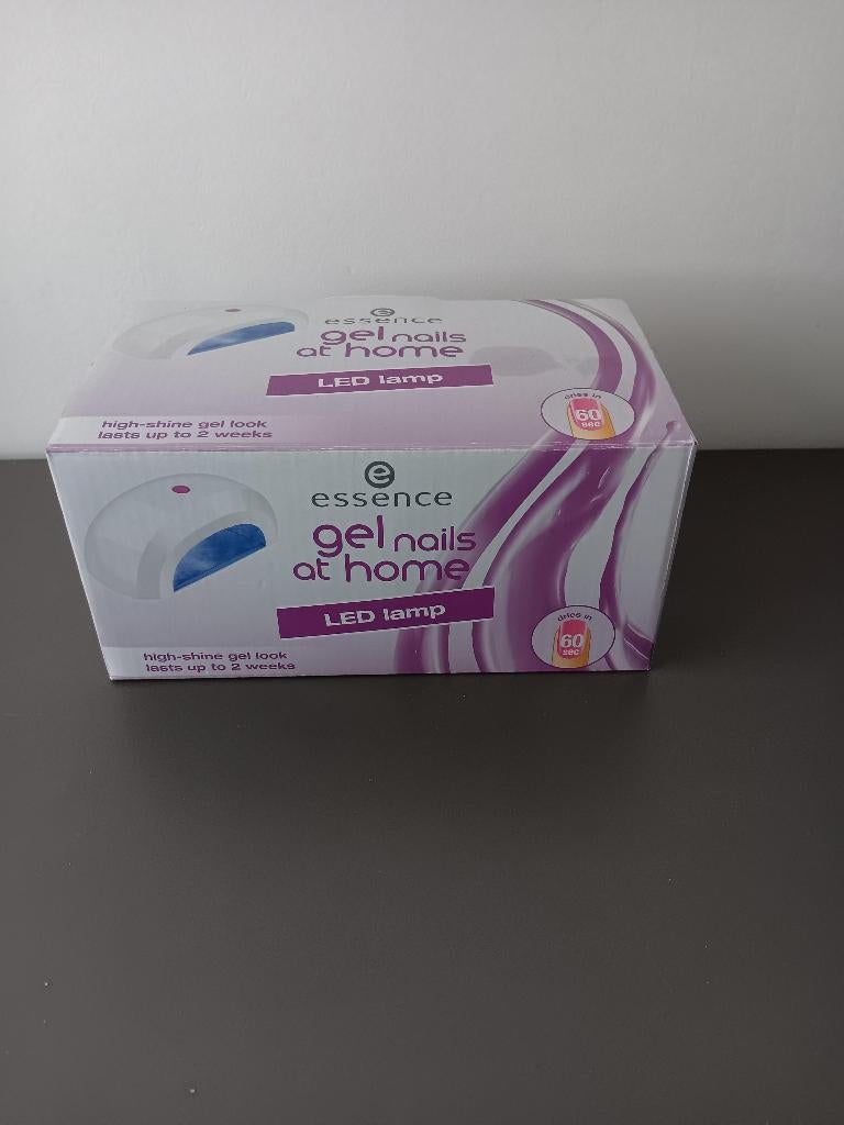 Essence LED nagellamp Gel Nails at Home, Ophalen of Verzenden, Gebruikt, Hand- en Voetverzorging