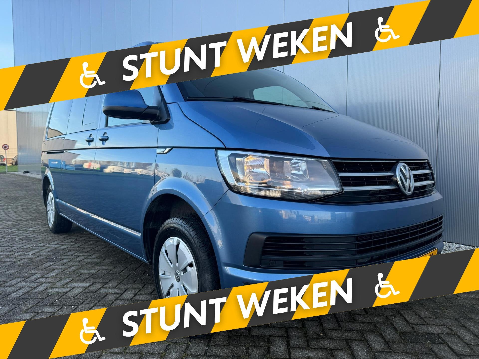 Volkswagen Transporter Caravelle L2 Rolstoelbus Rolstoel Voo, Auto's, Bestelauto's, Voorwielaandrijving, 12 maanden, Stof, Gebruikt
