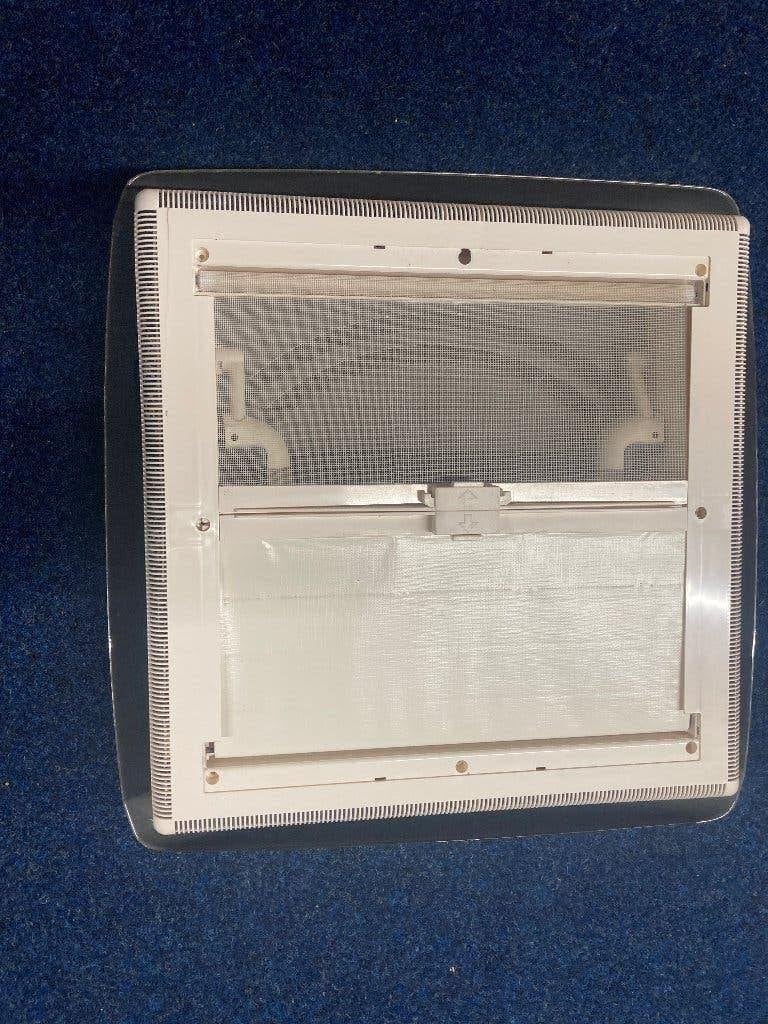 Dometic Mini Heki dakluik met hor en verduistering, Ophalen, Gebruikt