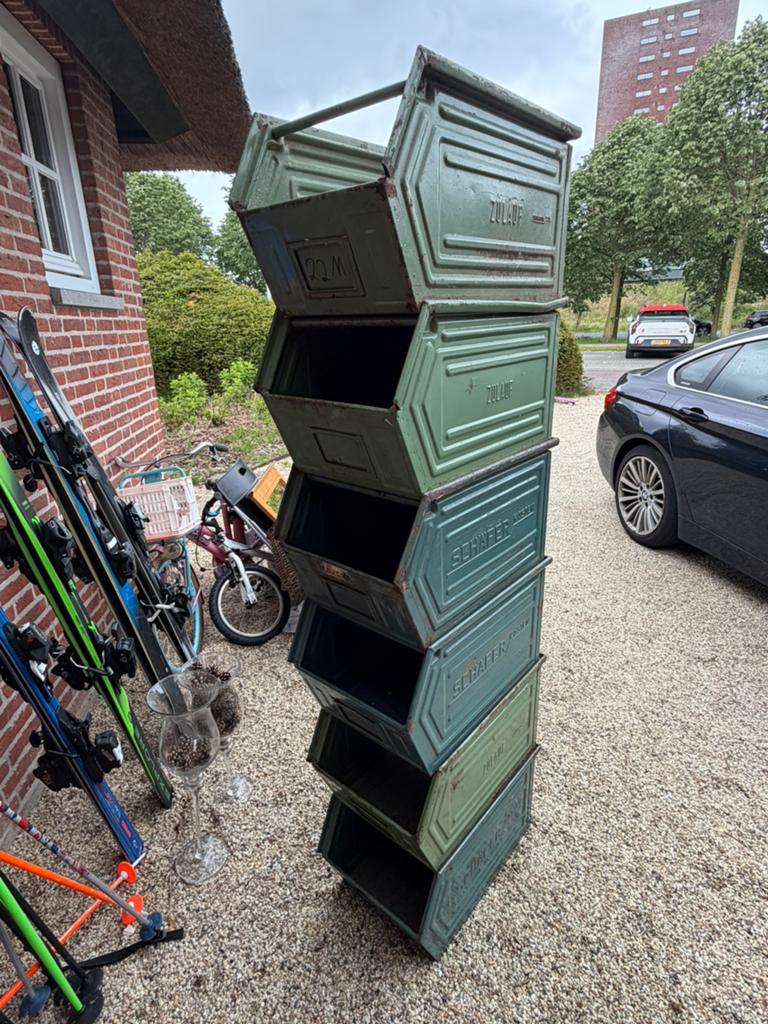 Vintage metalen bakken, Huis en Inrichting, Ophalen of Verzenden, Zo goed als nieuw, Metaal, Minder dan 50 cm
