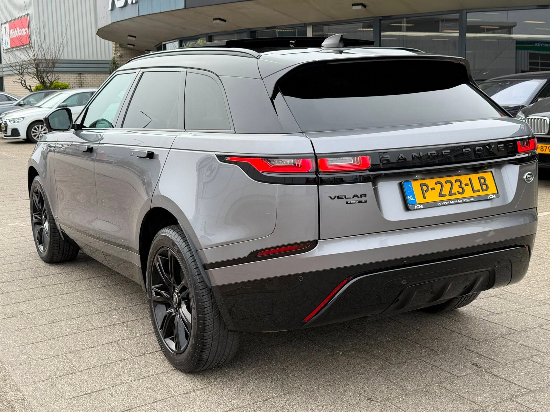 Land Rover Range Rover Velar 2.0 P250 Turbo AWD SE, Auto's, Gebruikt, Euro 6, 4 cilinders, Range Rover Velar