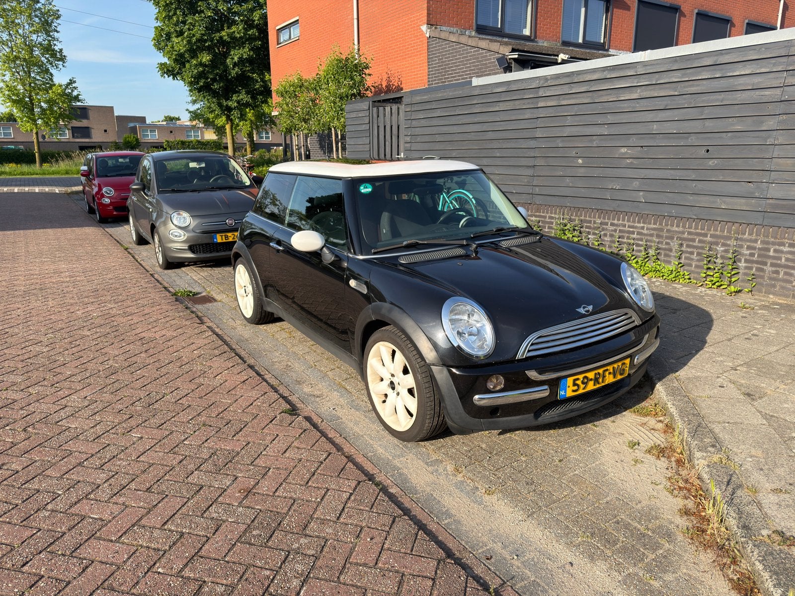 Mini 1.6 16V Cooper 2002 Zwart, Auto's, Mini, Voorwielaandrijving, 1025 kg, 15 km/l, 4 cilinders