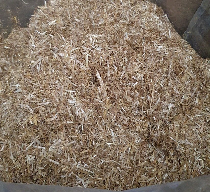 Gehakseld tarwe stro, 1-3 cm. 4 volle pakken. Per stuk:, Ophalen, Nieuw, Verzorging