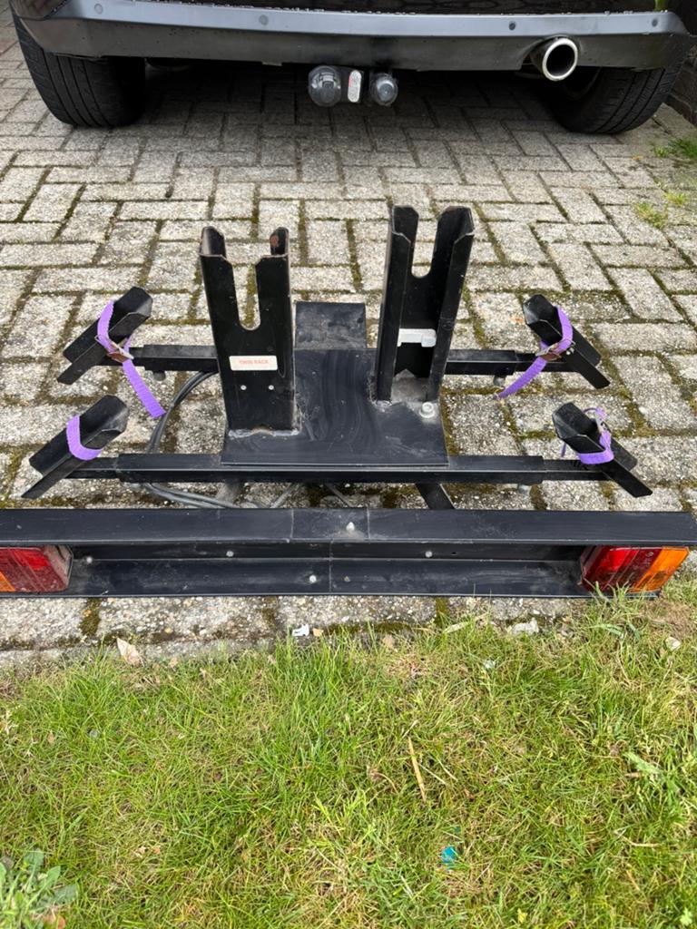 Fietsendrager, Ophalen, 2 fietsen, Gebruikt, Trekhaakdrager
