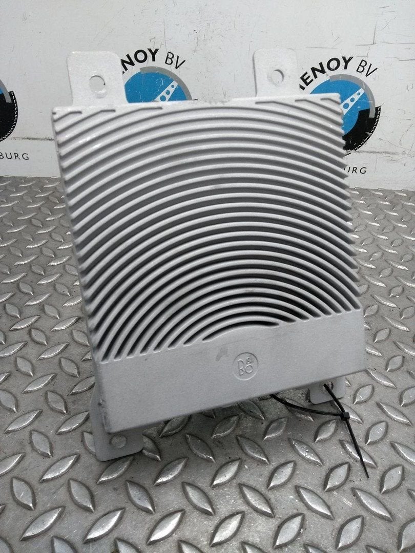 FORD KUGA VERSTERKER UNIT AUDIO 2023, Ophalen of Verzenden, Gebruikt, Stiba lid