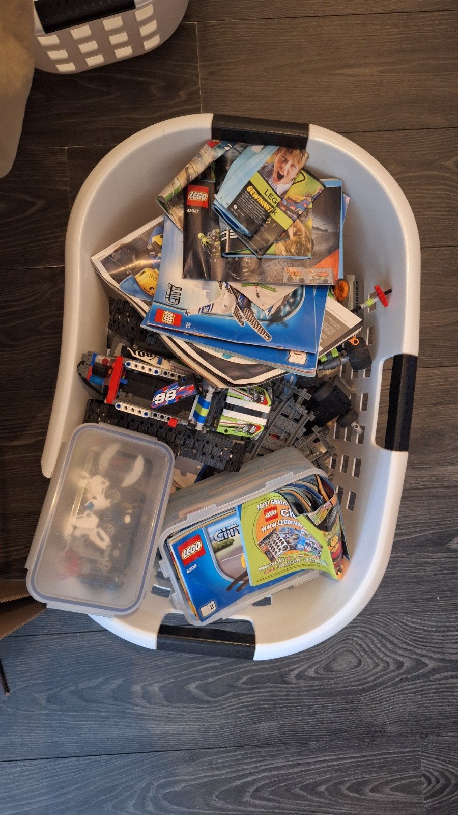 Grote partij LEGO: Technic, platen, poppetjes en boekjes, Ophalen