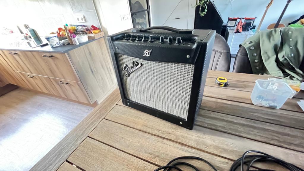 Fender Mustang 1amp (hoe jonger de koper hoe lager de prijs, Muziek en Instrumenten, Versterkers | Bas en Gitaar, Ophalen, Zo goed als nieuw