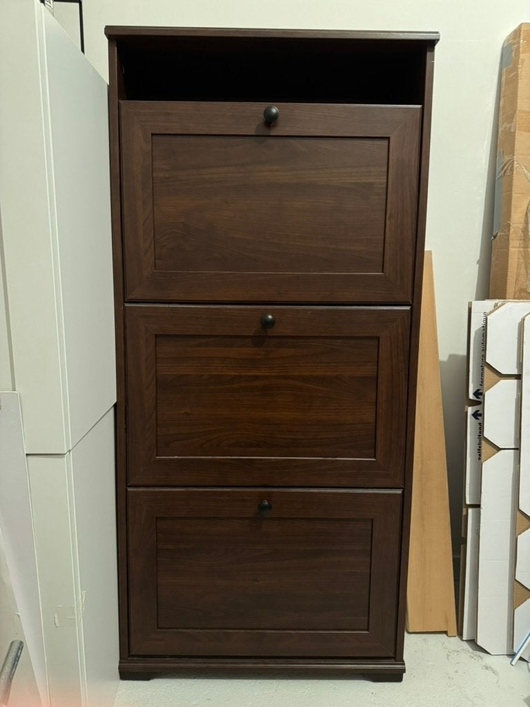 IKEA BRUSALI Schoenenkast 3 vakken Bruin, Ophalen, Zo goed als nieuw, Klassiek