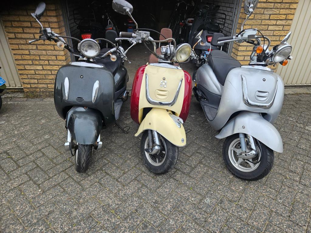 3x retro fosti 295 euro per stuk, Ophalen, Overige typen, Overige merken