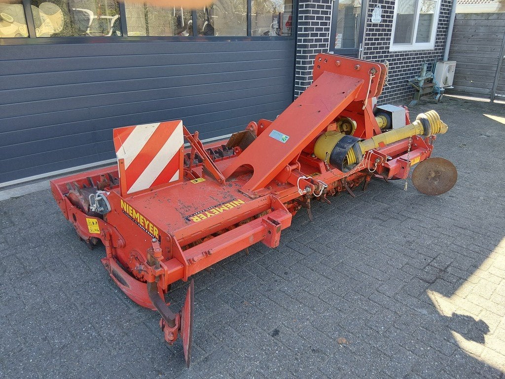 Niemeyer ZR 303 Grondfrees met Pakkerwals 3 meter breed, Zakelijke goederen, Agrarisch | Werktuigen, Overige, Grondbewerking