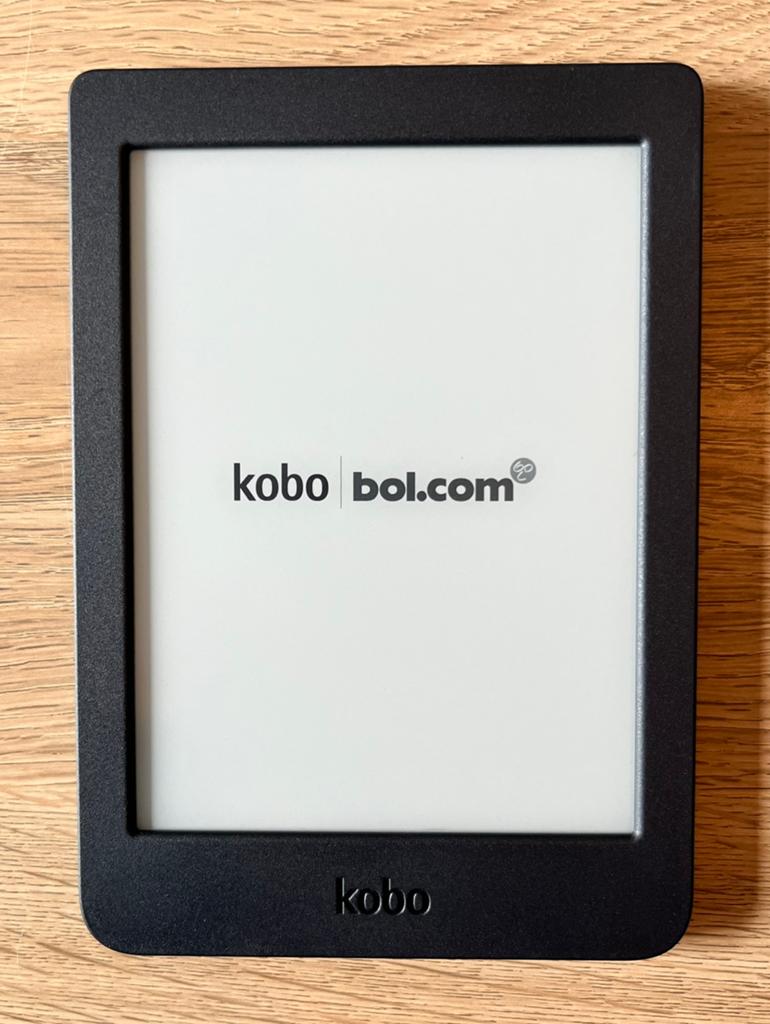 Kobo Nia e-reader incl. hoesje en laadkabel, Computers en Software, E-readers, Ophalen, 8 GB, 6 inch of minder, Wi-Fi