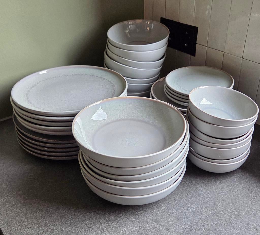 Servies Hema Helsinki grijs, Ophalen, Gebruikt, Bord(en), Overige stijlen