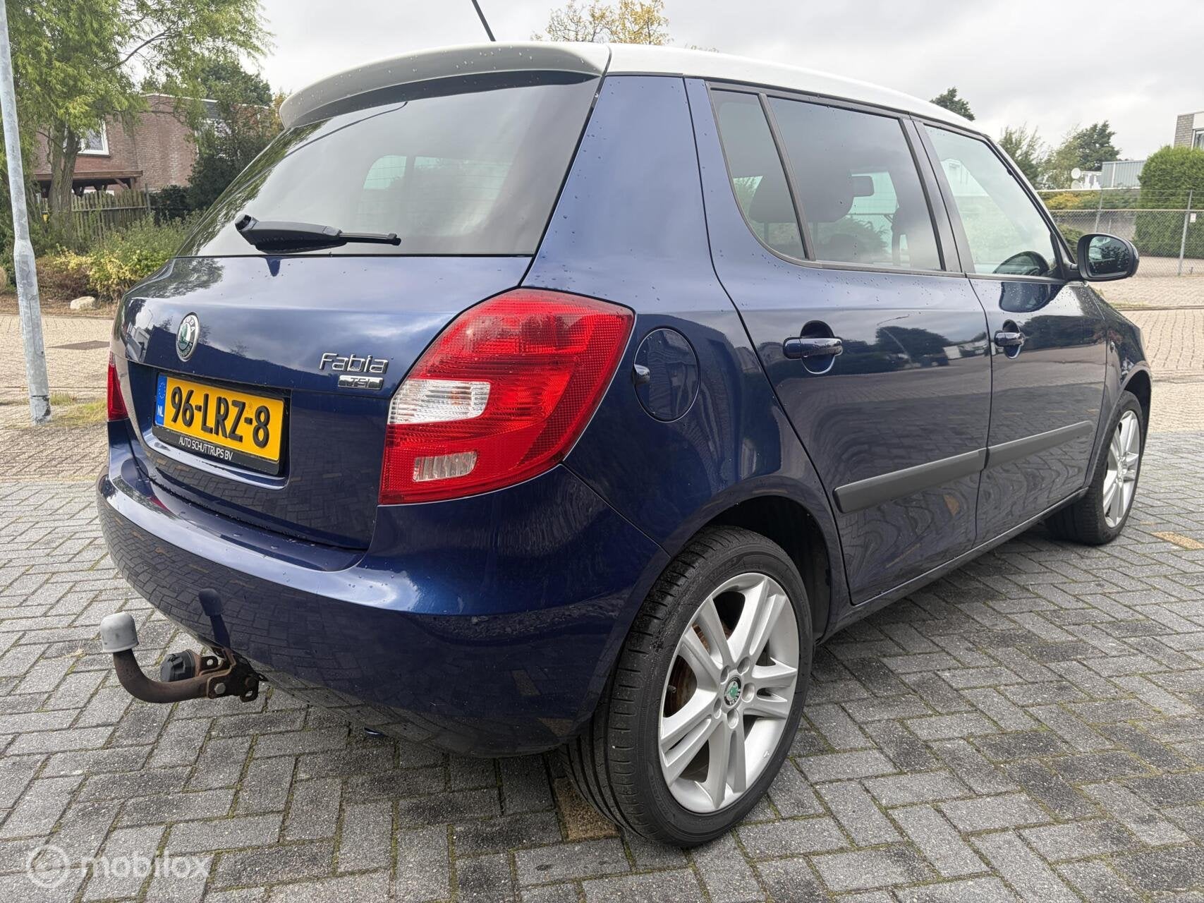 Skoda Fabia 1.2 TSI Dynamic CLIMA / CRUISE / LMV / SUPER OND, Voorwielaandrijving, Euro 5, Zwart, 4 cilinders