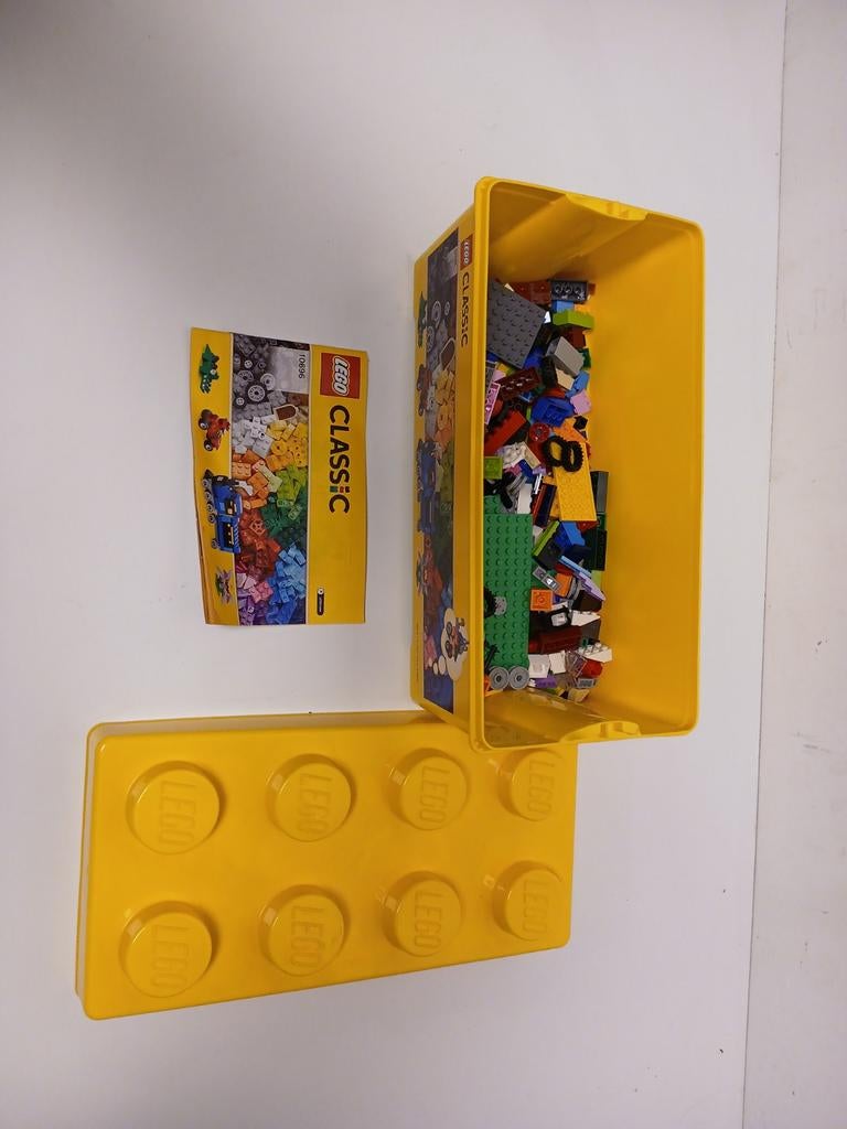 Lego classic 10696 compleet met boekje, Kinderen en Baby's, Speelgoed | Duplo en Lego, Ophalen of Verzenden