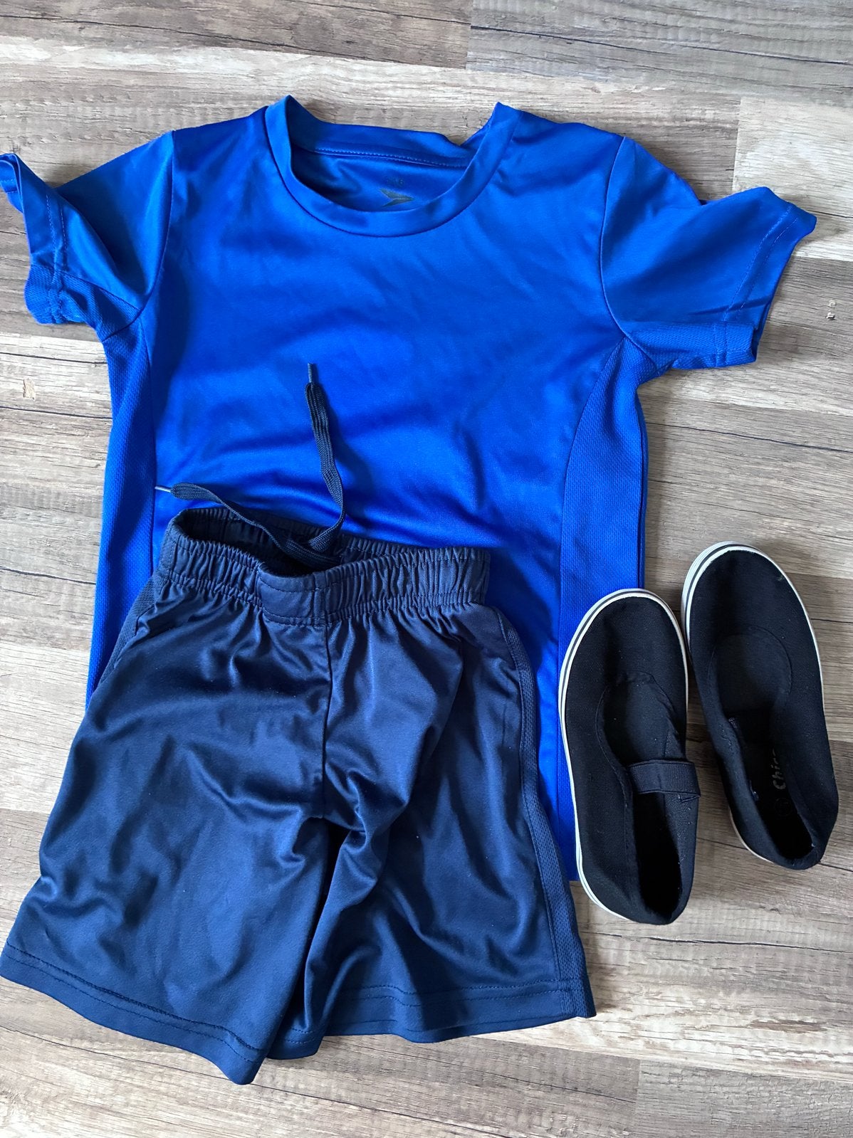 Sportsetje Dutchy (maat 110/116) met Chicane schoenen (mt 29, Ophalen of Verzenden, Gebruikt, Jongen, Setje