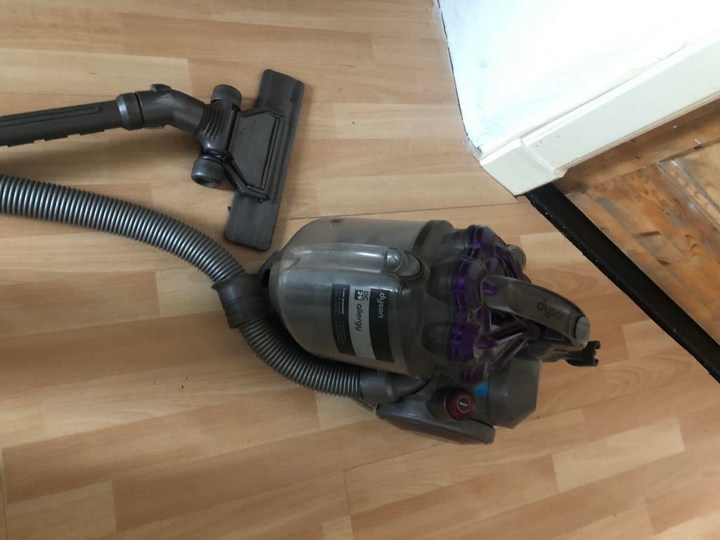 Dyson stofzuiger 1400W, Ophalen