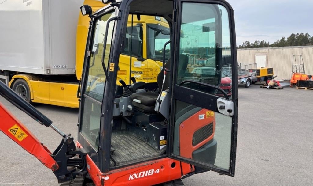 Kubota KX18-4, Ophalen of Verzenden, Zo goed als nieuw, Overige metalen