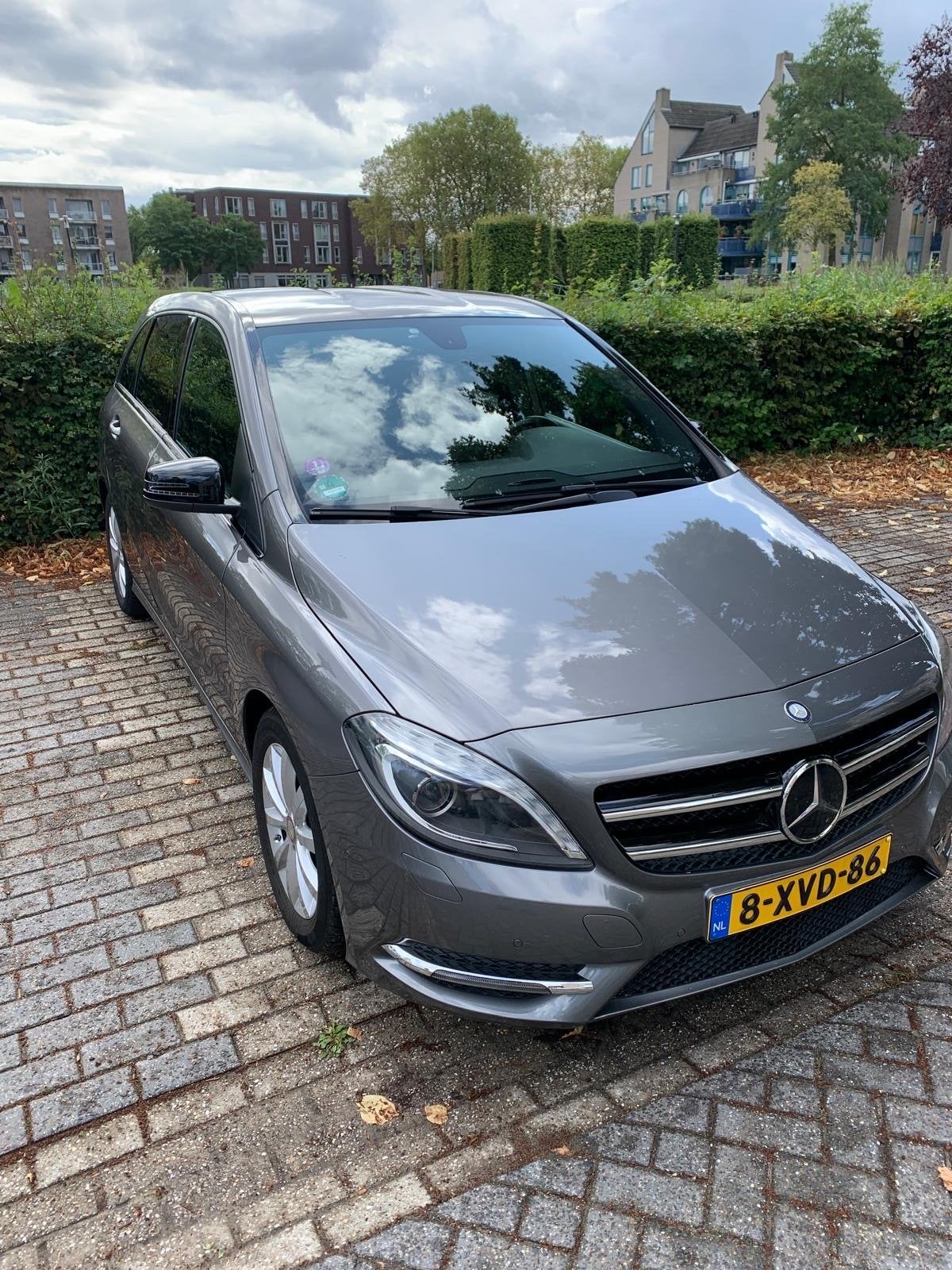 Mercedes-Benz B-Klasse 1.6 B180 5DRS BE Dct7 2014 Grijs, Auto's, Mercedes-Benz, 4 cilinders, 122 pk, 1200 kg, Particulier