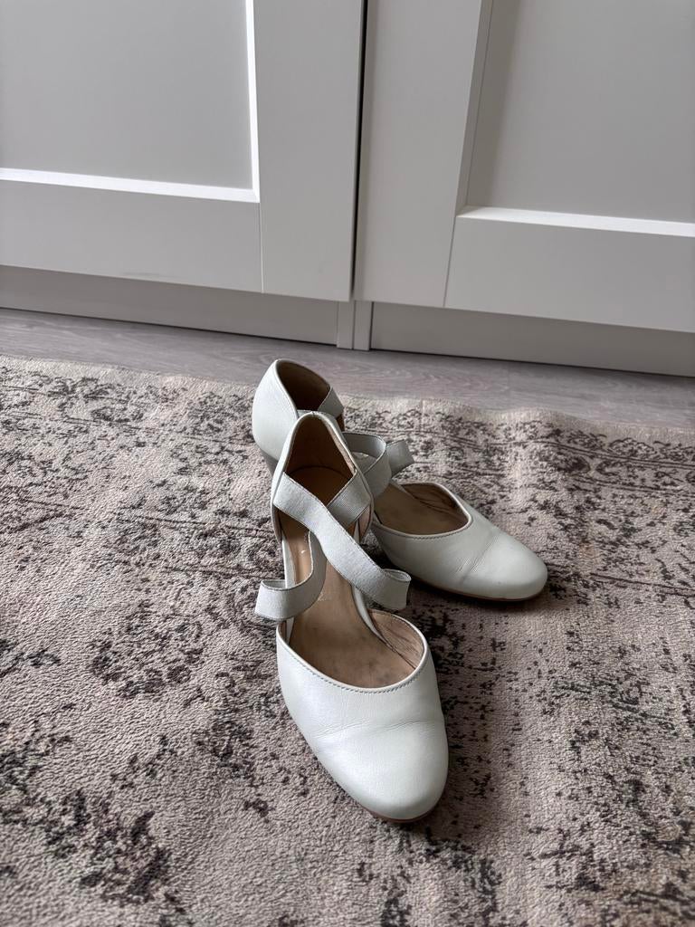 Ara trouwschoenen, wit, maat 37,5, echt leder, Kleding | Dames, Schoenen, Ophalen of Verzenden, Gedragen, Wit, Schoenen met lage hakken