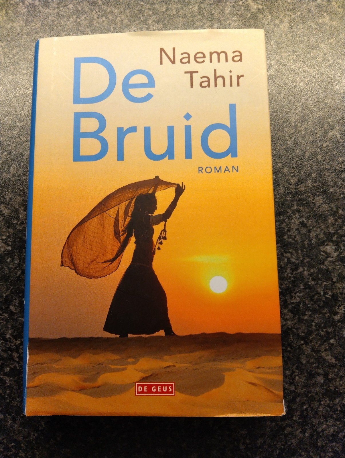 Naema Tahir - De bruid, Ophalen of Verzenden, Zo goed als nieuw, Naema Tahir