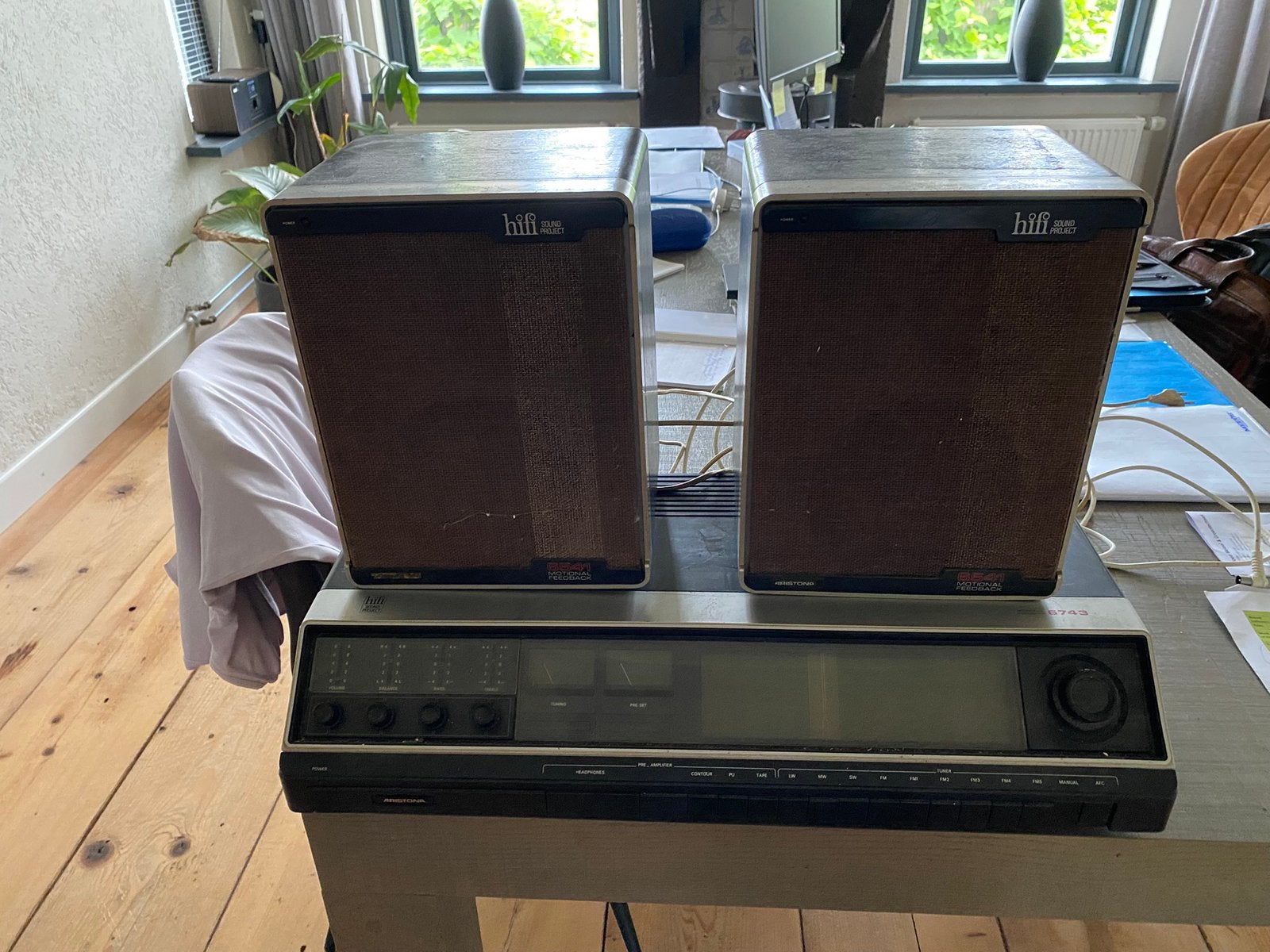 Jaren 70 Aristona stereo radio met 2 bijbehorende speakers., Ophalen, Speakers, Overige merken