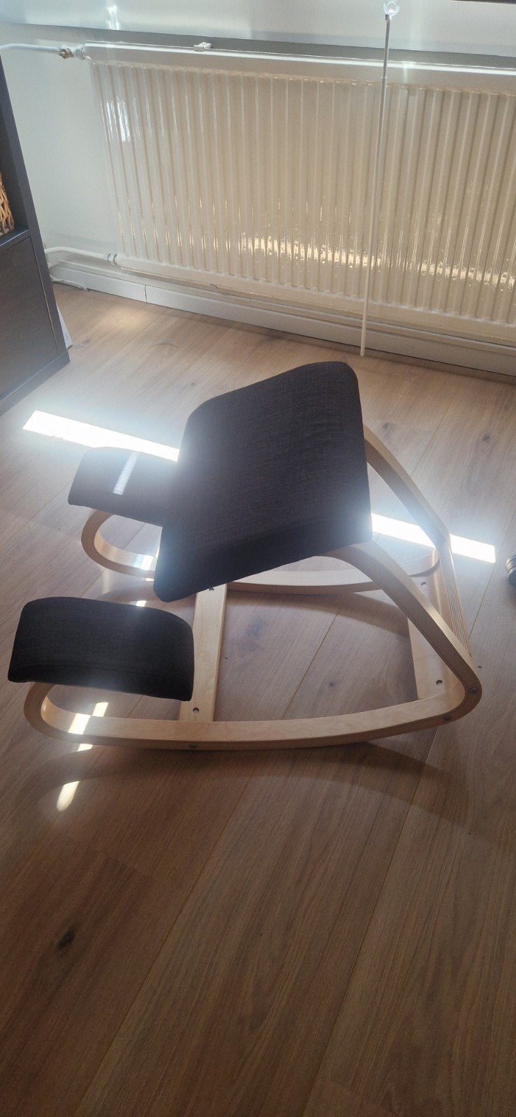 Ergonomische kniestoel - Zo goed als nieuw, Huis en Inrichting, Ophalen, Hout, Overige kleuren, Zo goed als nieuw
