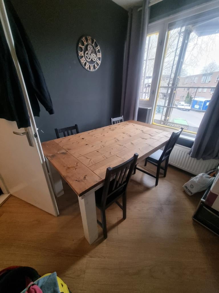 Steigerhouten eettafel - Robuust en sfeervol, Gebruikt, Landelijk, Robuust, 150 tot 200 cm, Vier personen