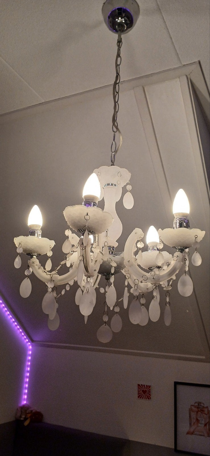 Mooie witte Kroonluchter met 5 Lichtpunten, Ophalen, Kunststof, E14 (klein), Zo goed als nieuw