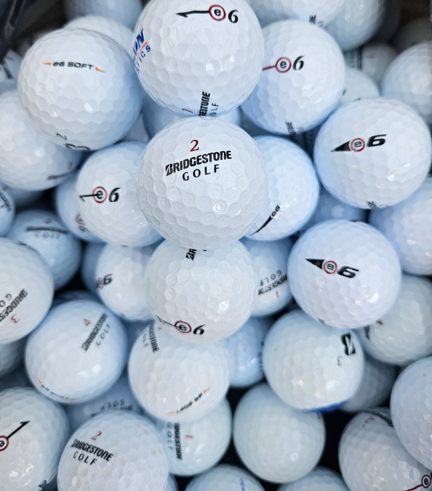 Bridgestone E6 Golfballen 100 stuks €70,00 AAAA, Sport en Fitness, Ophalen of Verzenden, Zo goed als nieuw, Bal(len)