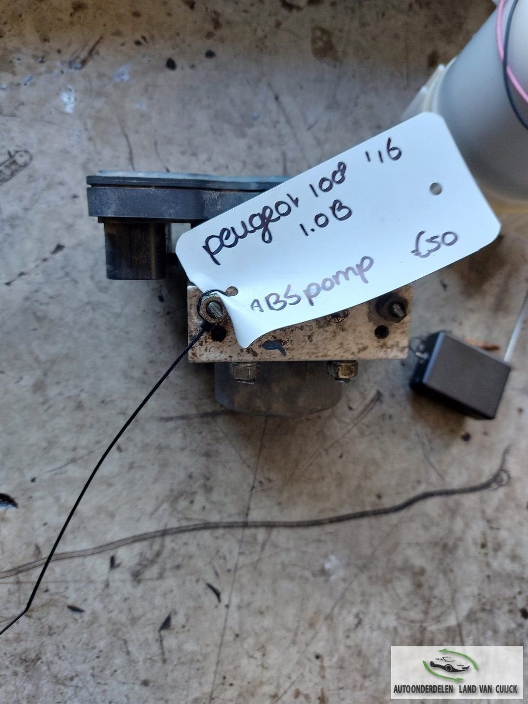 Peugeot 108 1.0B ABS pomp '16, Gebruikt, -, -, Ophalen of Verzenden
