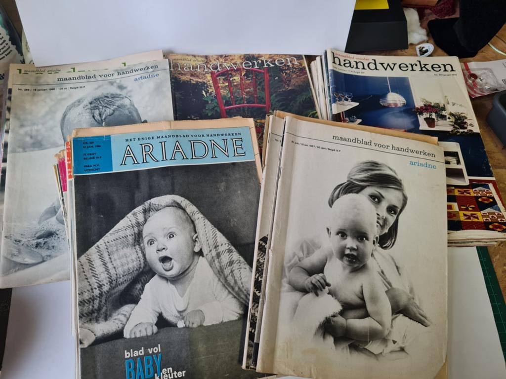 Ariadne Handwerken Tijdschriften (1965-1970) - Vintage Coll, Ophalen of Verzenden, Gelezen, Overige typen