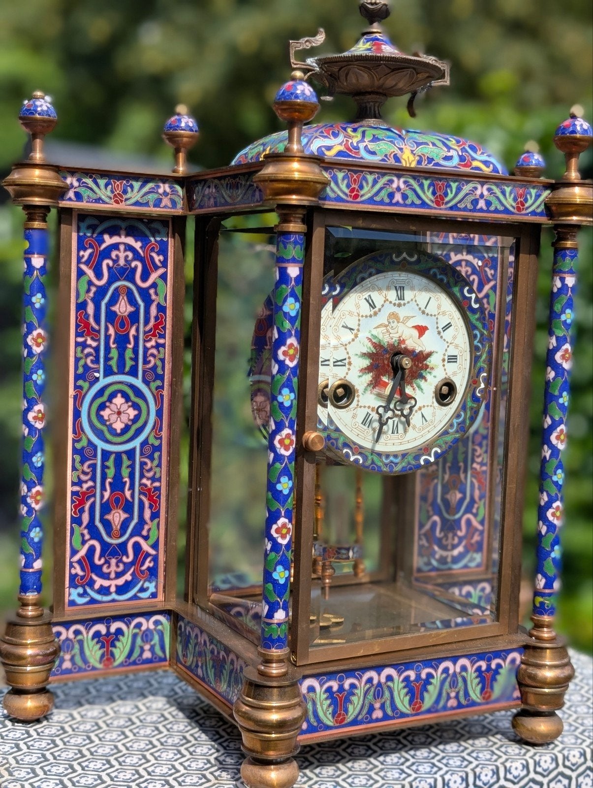 Cloisonne klok. €350. 38 breed 40 hoog, Antiek en Kunst, Antiek | Klokken, Ophalen